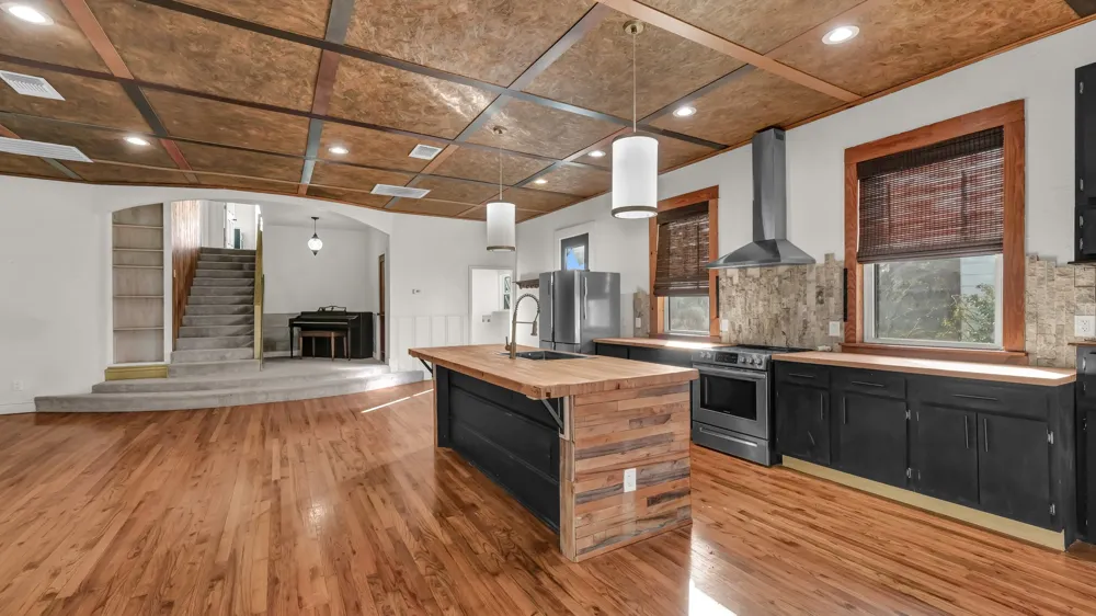 405 S Bowie Drive Weatherford, TX 76086