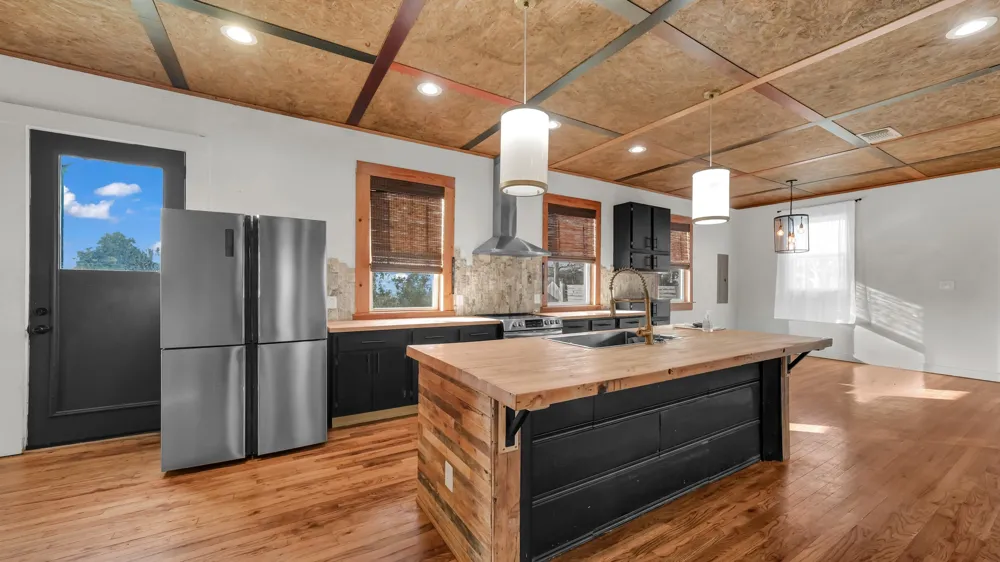 405 S Bowie Drive Weatherford, TX 76086