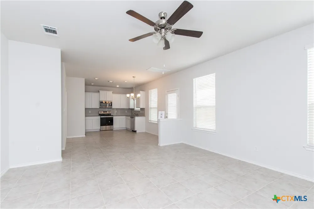 2033 Mallard Court Copperas Cove, TX 76522