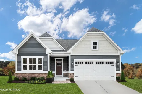 625 Delia Circle