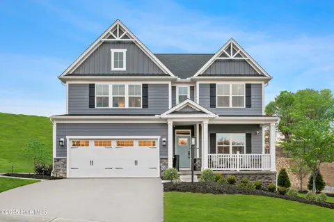 629 Delia Circle