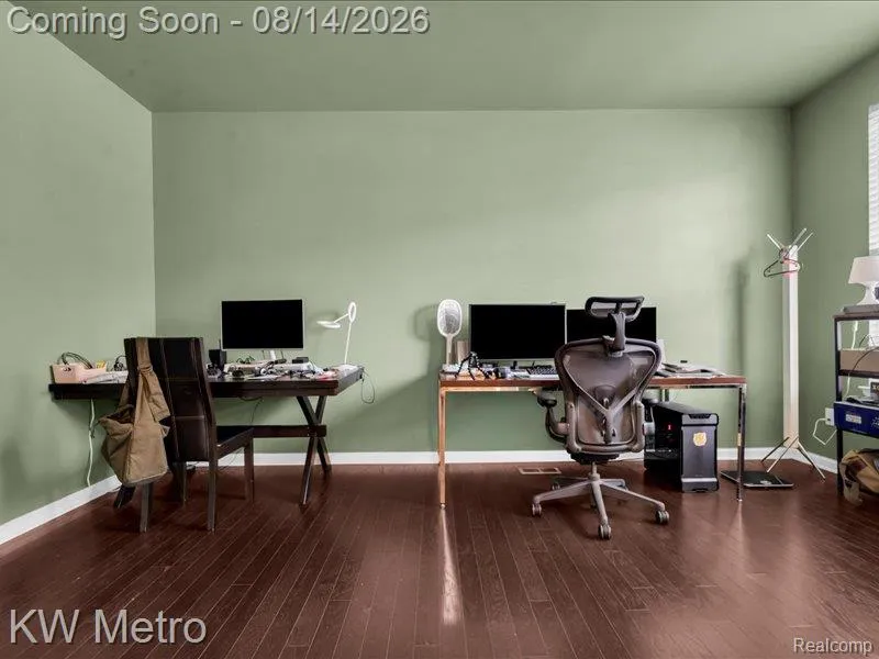 27315 Victoria Road Novi City, MI 48374