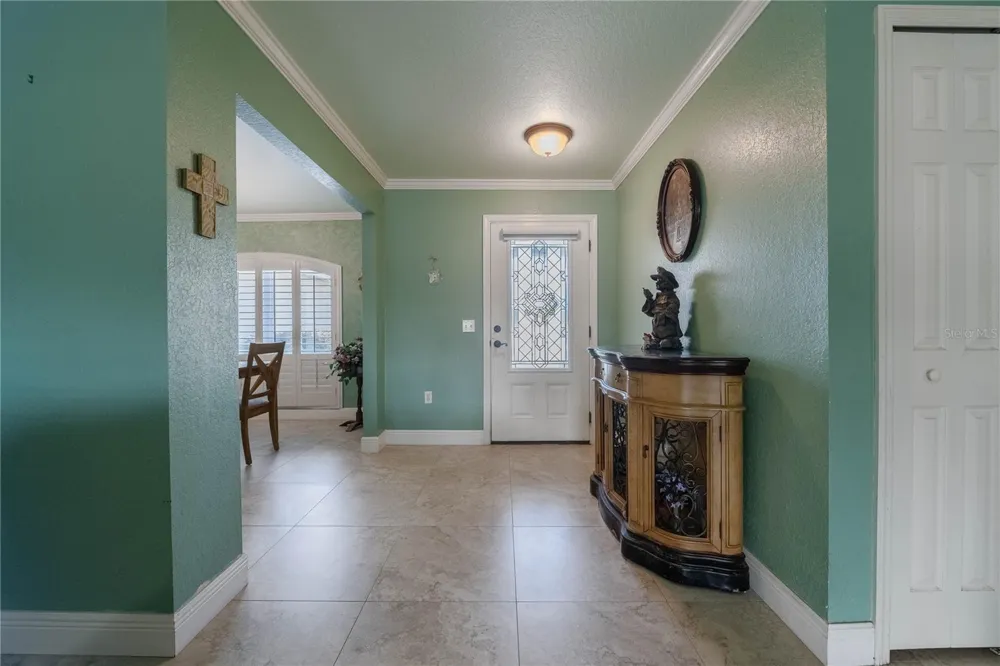 205 THOMAS COURT Winter Haven, FL 33880