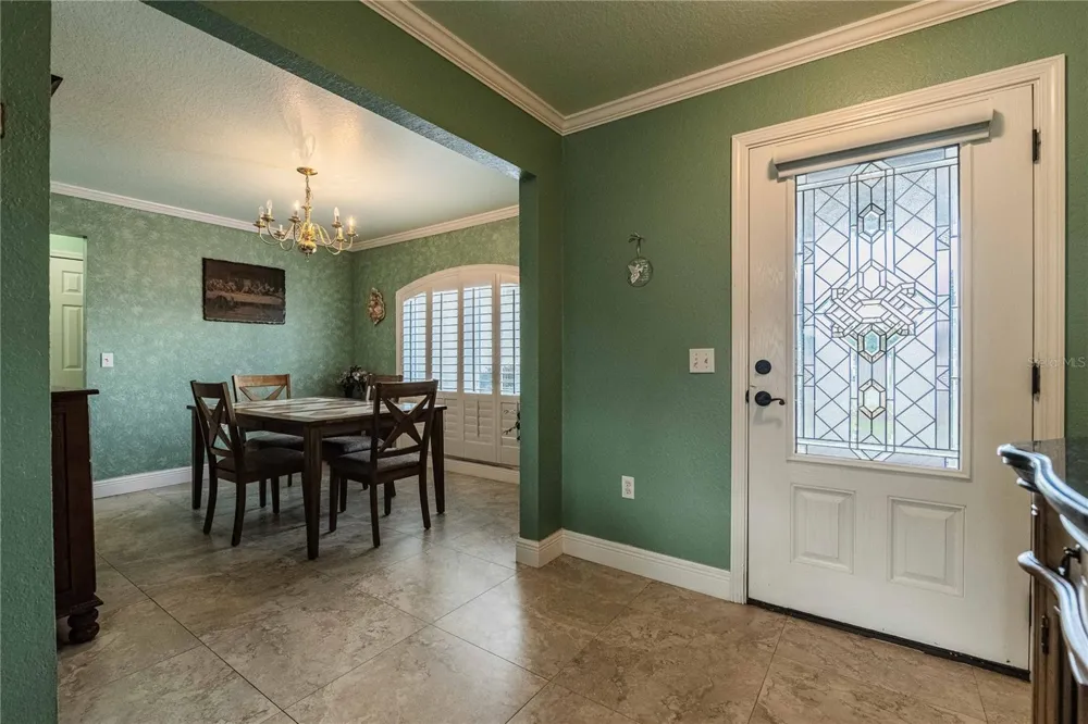 205 THOMAS COURT Winter Haven, FL 33880