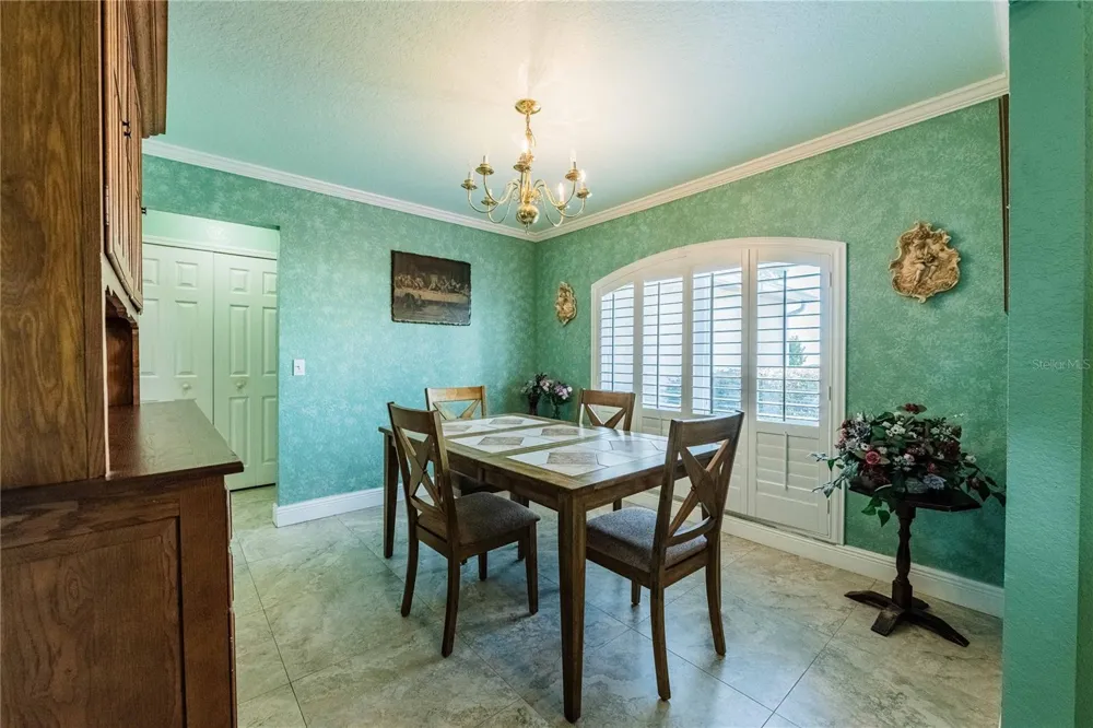 205 THOMAS COURT Winter Haven, FL 33880