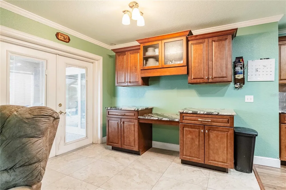 205 THOMAS COURT Winter Haven, FL 33880