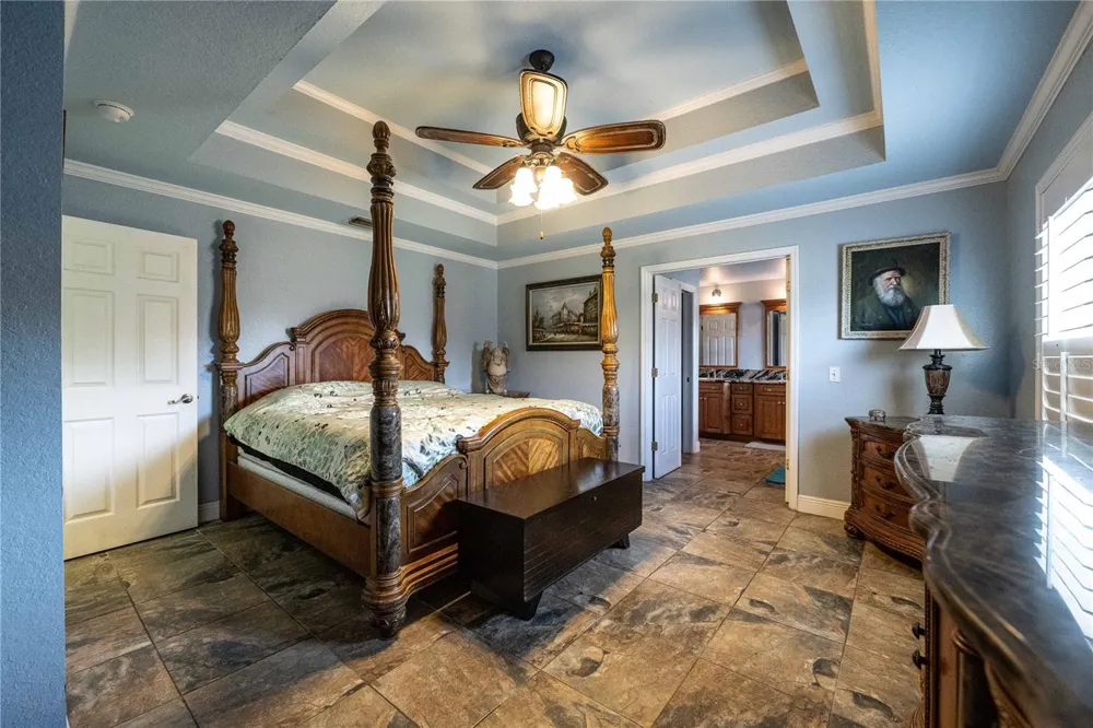 205 THOMAS COURT Winter Haven, FL 33880