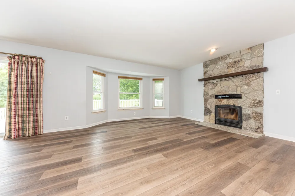 6884 Ralaric Drive Dexter, MI 48130