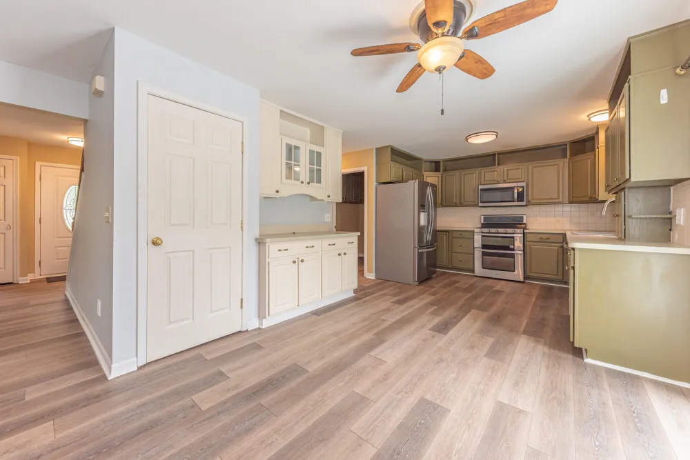 6884 Ralaric Drive Dexter, MI 48130