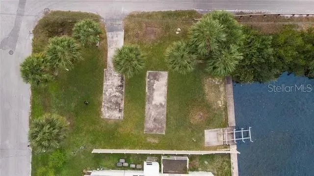 6807 EDGEWATER DRIVE New Port Richey, FL 34652