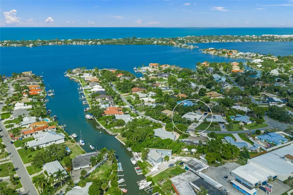 7616 COVE TERRACE Sarasota, FL 34231