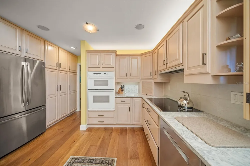 7616 COVE TERRACE Sarasota, FL 34231