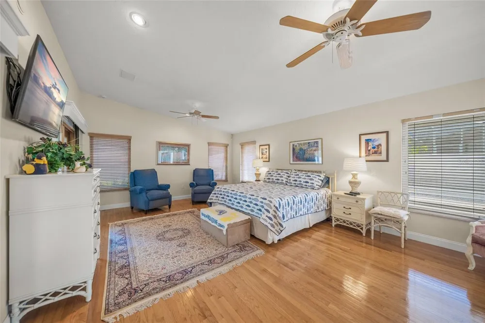 7616 COVE TERRACE Sarasota, FL 34231