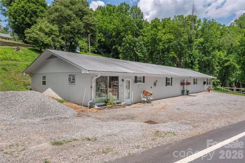 702 Love Joy Road