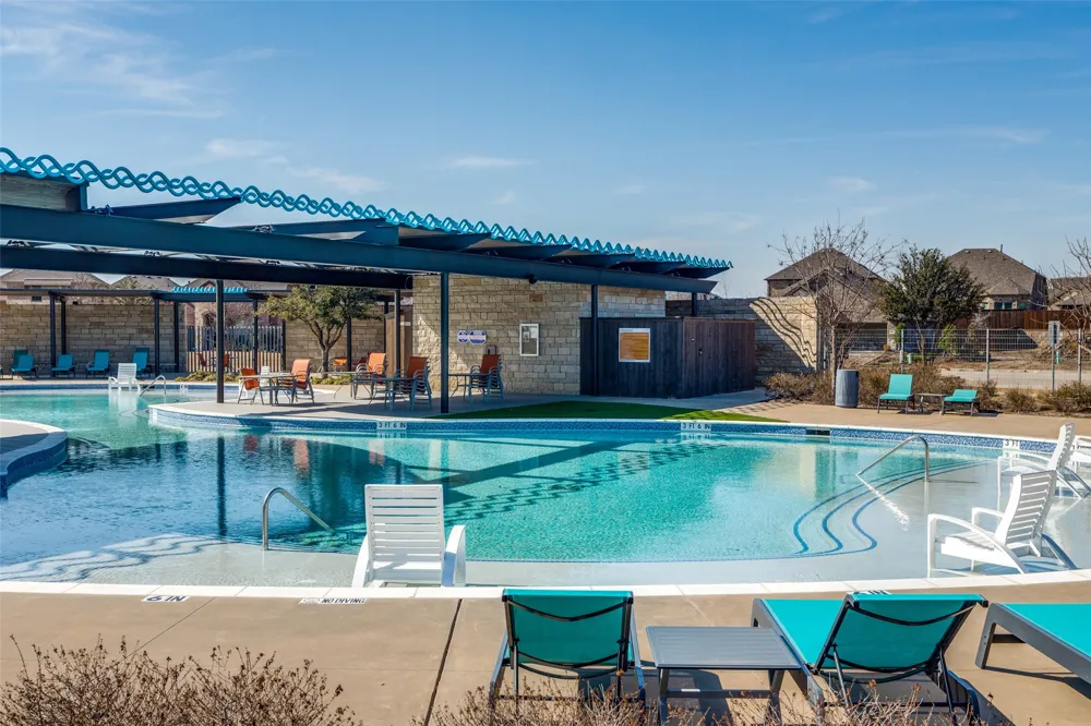 933 Slate Lane Celina, TX 75009