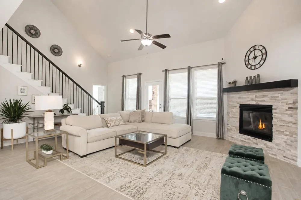 933 Slate Lane Celina, TX 75009