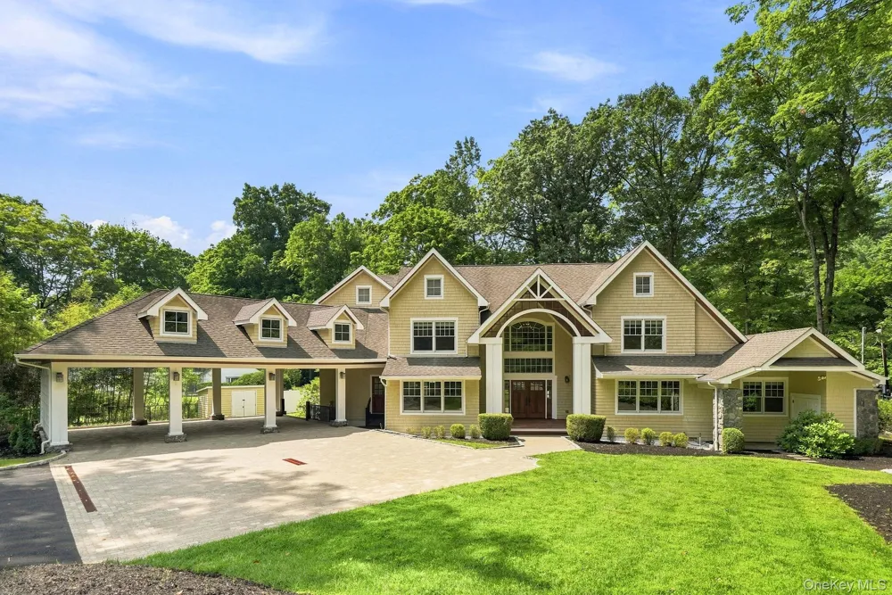 38 Lincoln Avenue Rye Brook, NY 10573