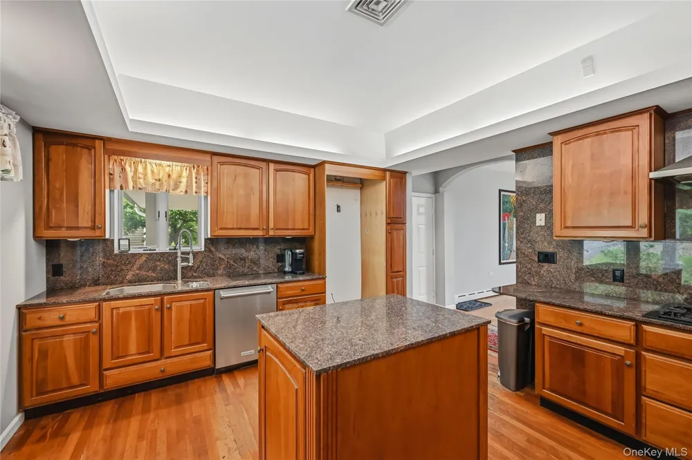 49 Helms Hill Road Washingtonville, NY 10992