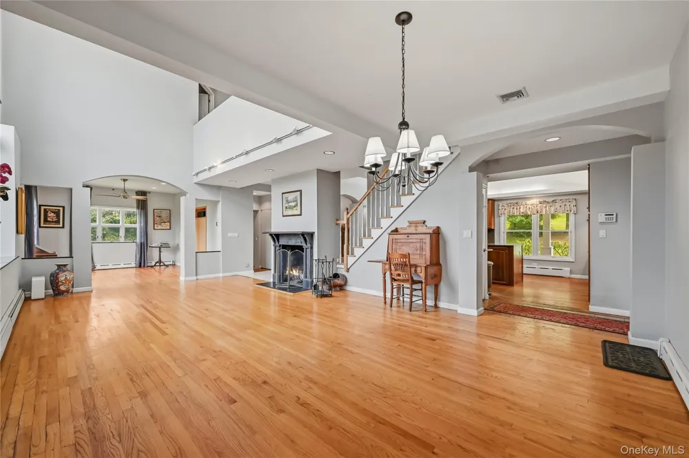 49 Helms Hill Road Washingtonville, NY 10992