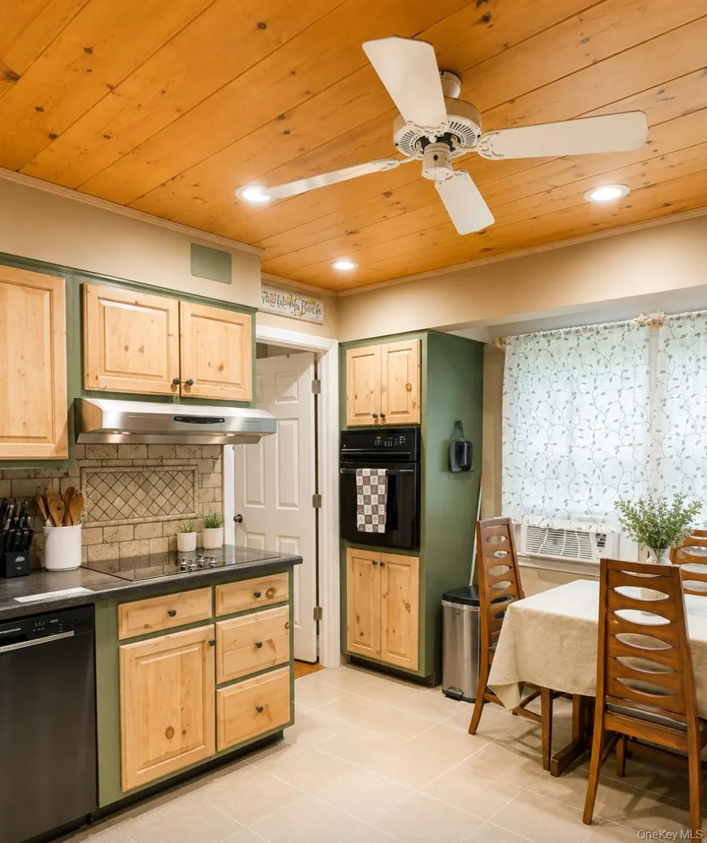 269 W Pulaski Road Huntington Station, NY 11746