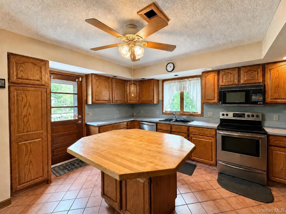 591 High Falls Road Extension Catskill, NY 12414