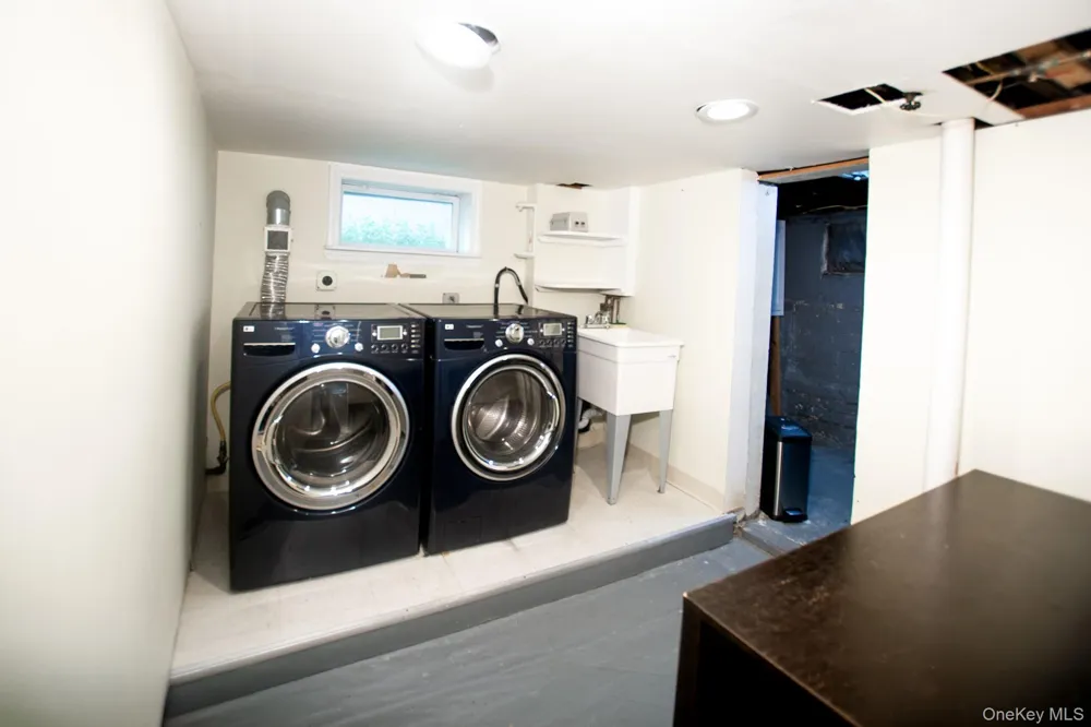 8903 249th Street Bellerose, NY 11426