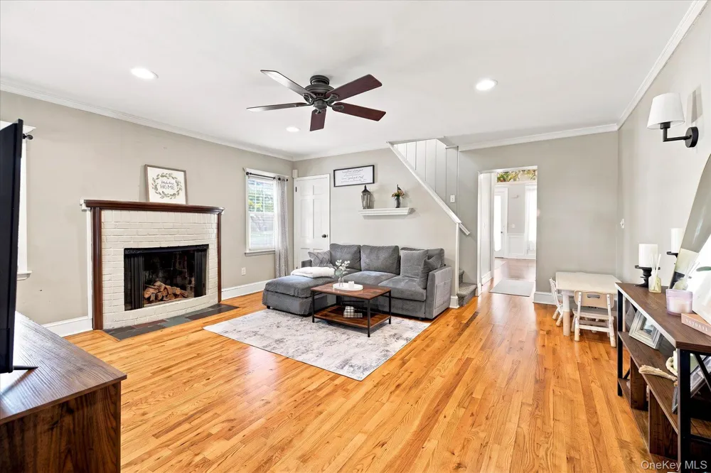 1 Ridgewood Drive Wantagh, NY 11793
