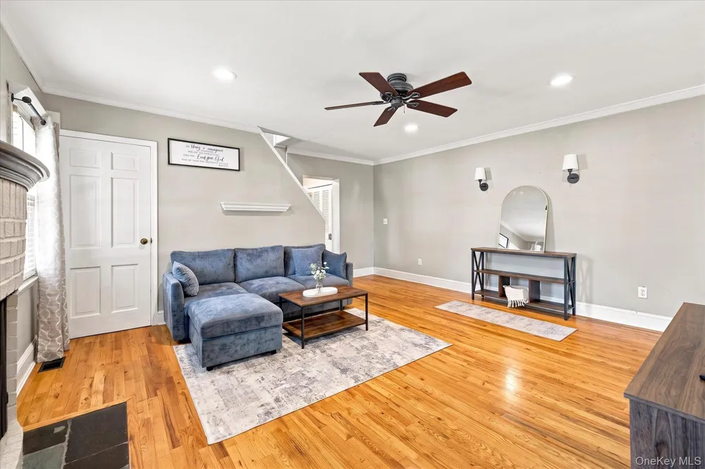 1 Ridgewood Drive Wantagh, NY 11793