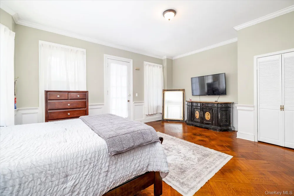1 Ridgewood Drive Wantagh, NY 11793