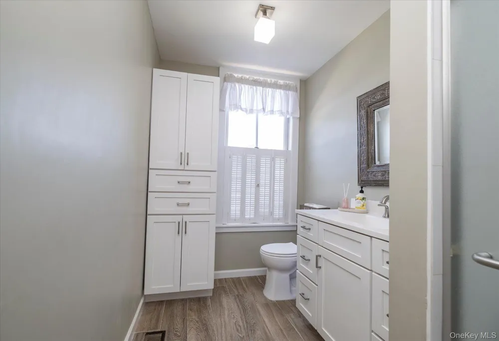1 Ridgewood Drive Wantagh, NY 11793