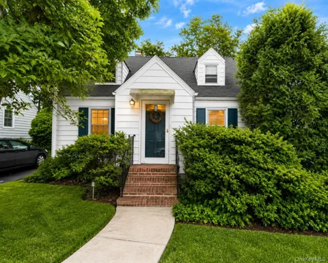 24 Maywood Avenue