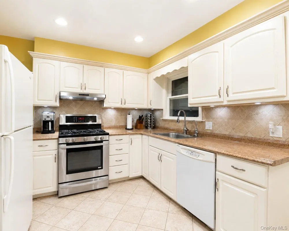 24 Maywood Avenue Rye Brook, NY 10573