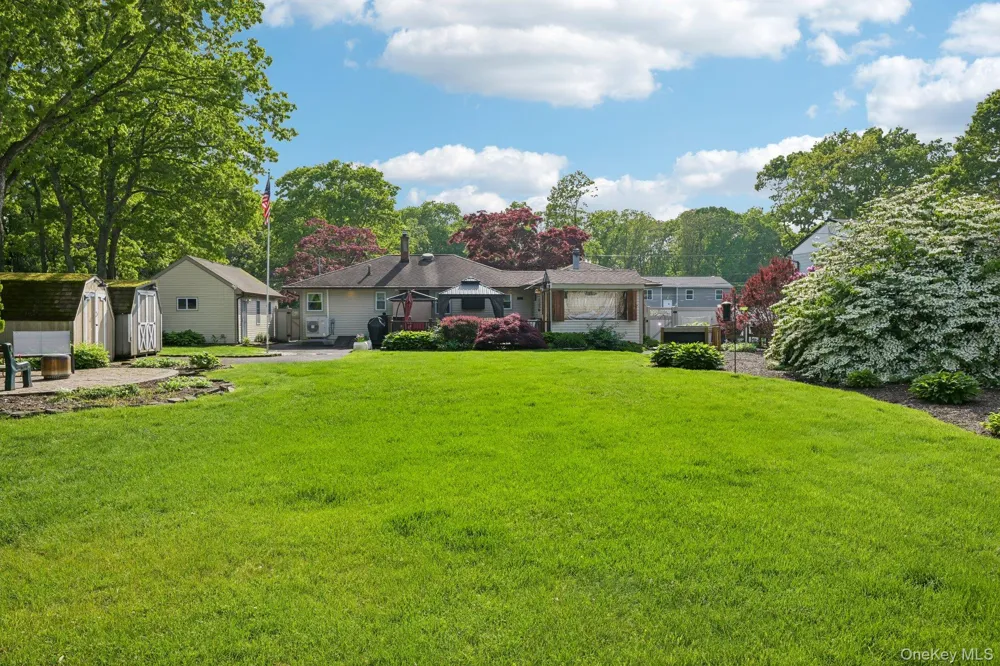 148 Oak Avenue Shirley, NY 11967