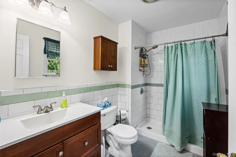 2200 Aldrich Lane Laurel, NY 11948