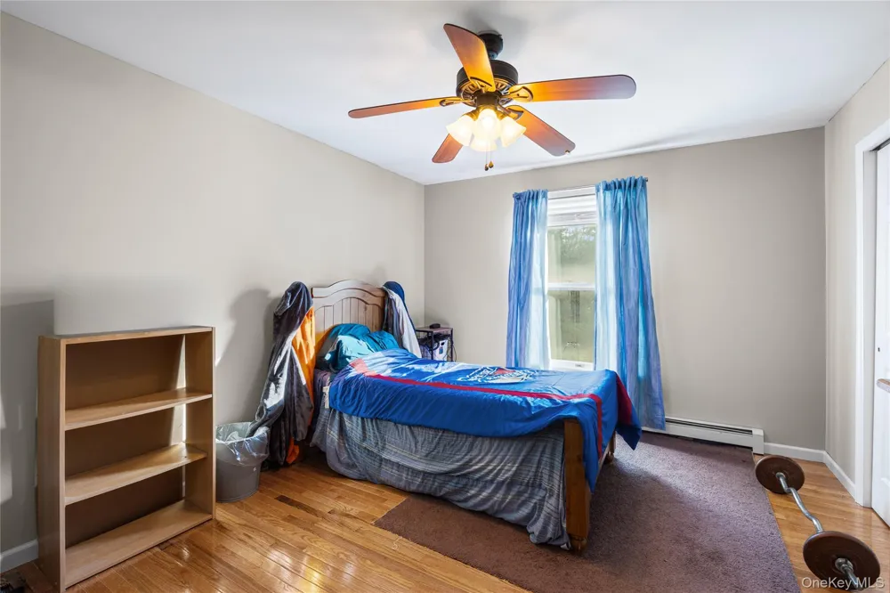 2200 Aldrich Lane Laurel, NY 11948