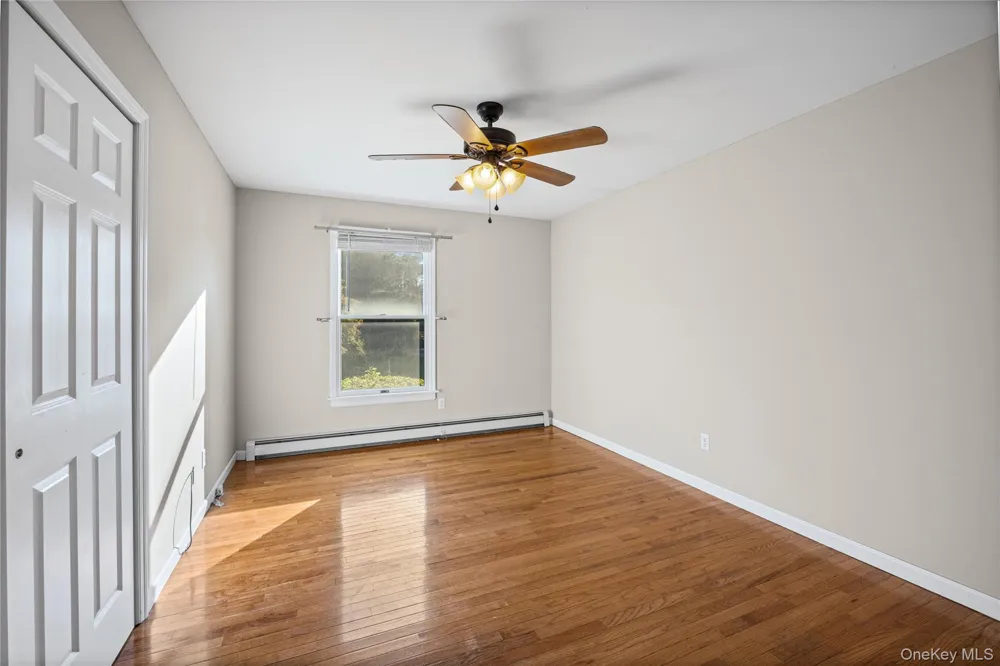 2200 Aldrich Lane Laurel, NY 11948