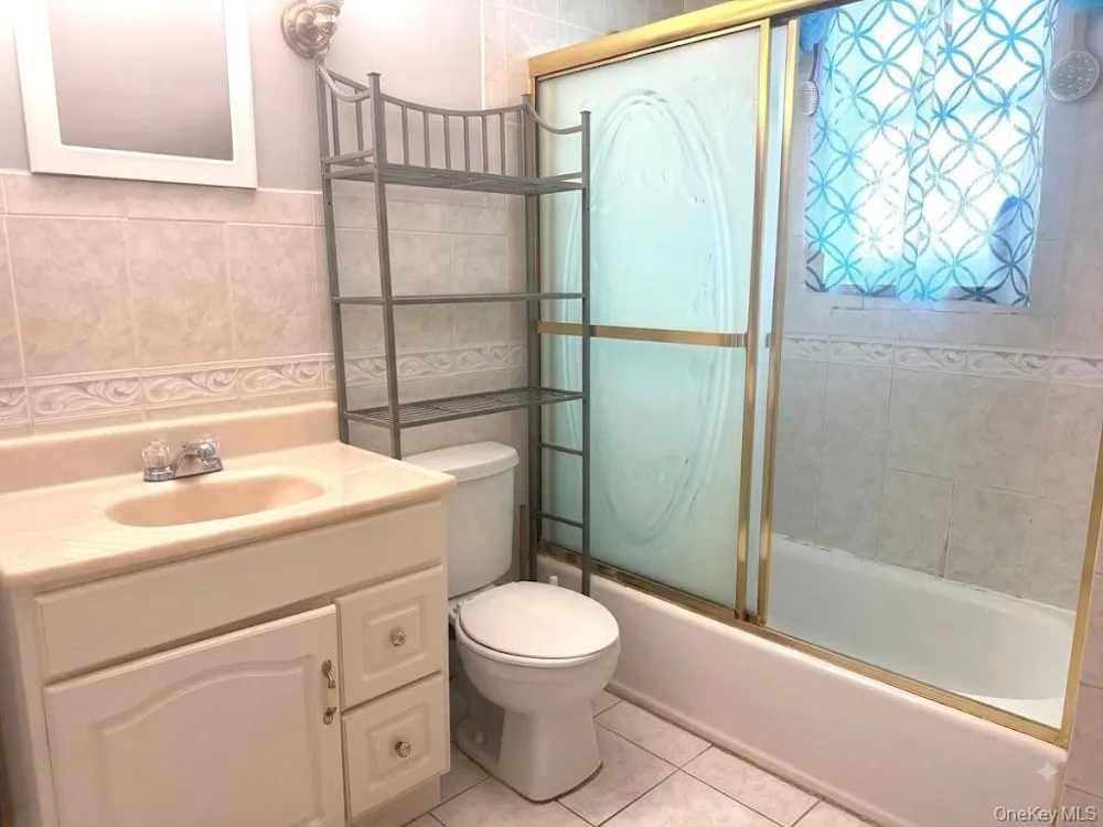 1112 McKenna Place Uniondale, NY 11553