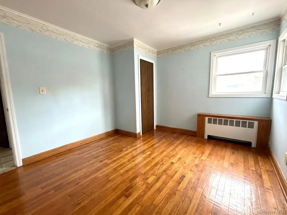 1112 McKenna Place Uniondale, NY 11553