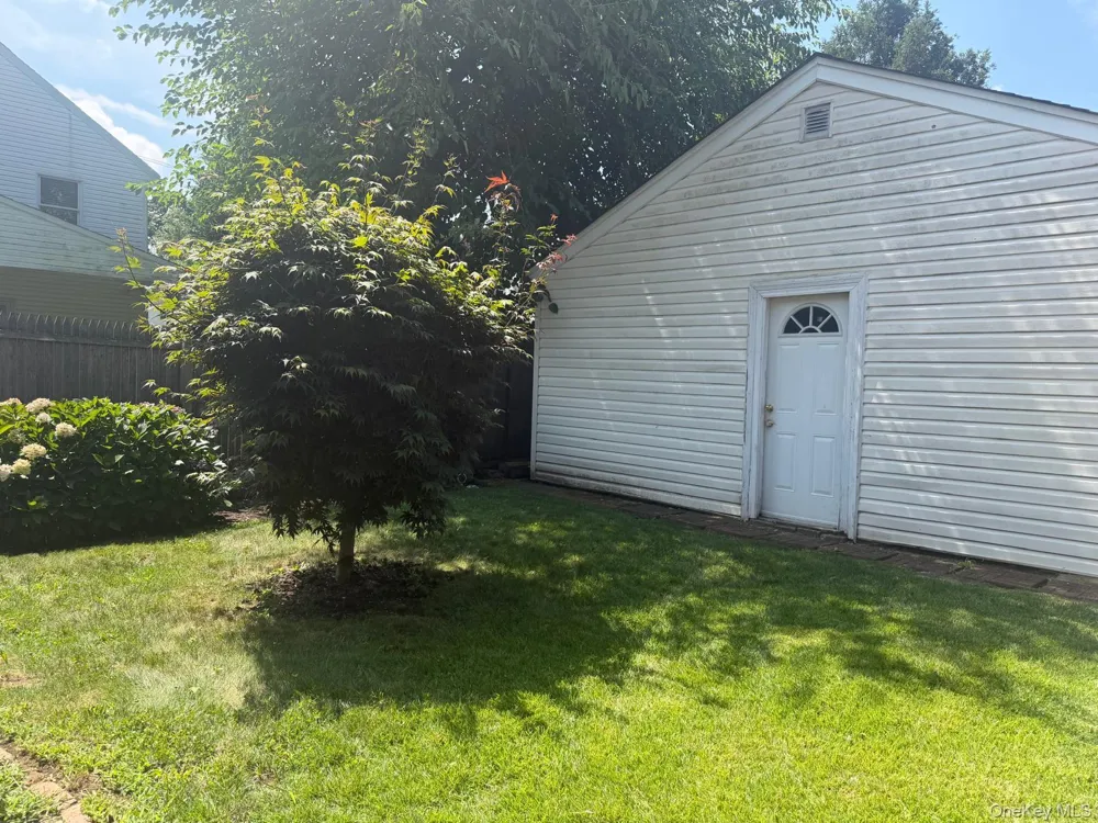 1112 McKenna Place Uniondale, NY 11553