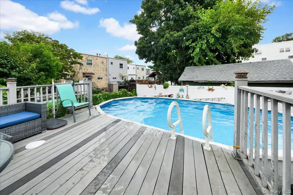 3161 Wissman Avenue Bronx, NY 10465
