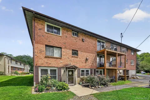 1006 Parr Meadow Drive #10E
