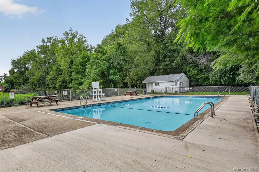 1006 Parr Meadow Drive #10E Newburgh, NY 12550