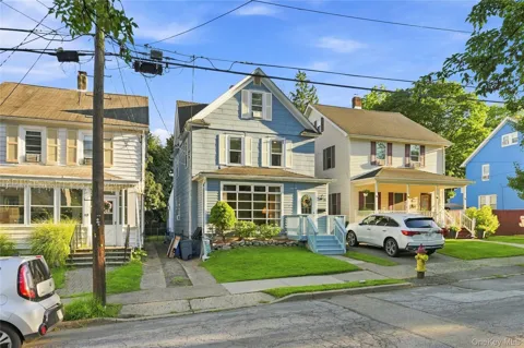 15 Maple Street