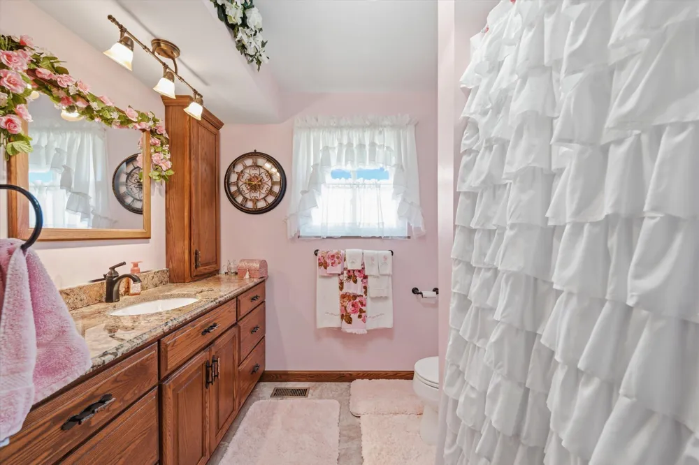 18275 Garvey Road Chelsea, MI 48118