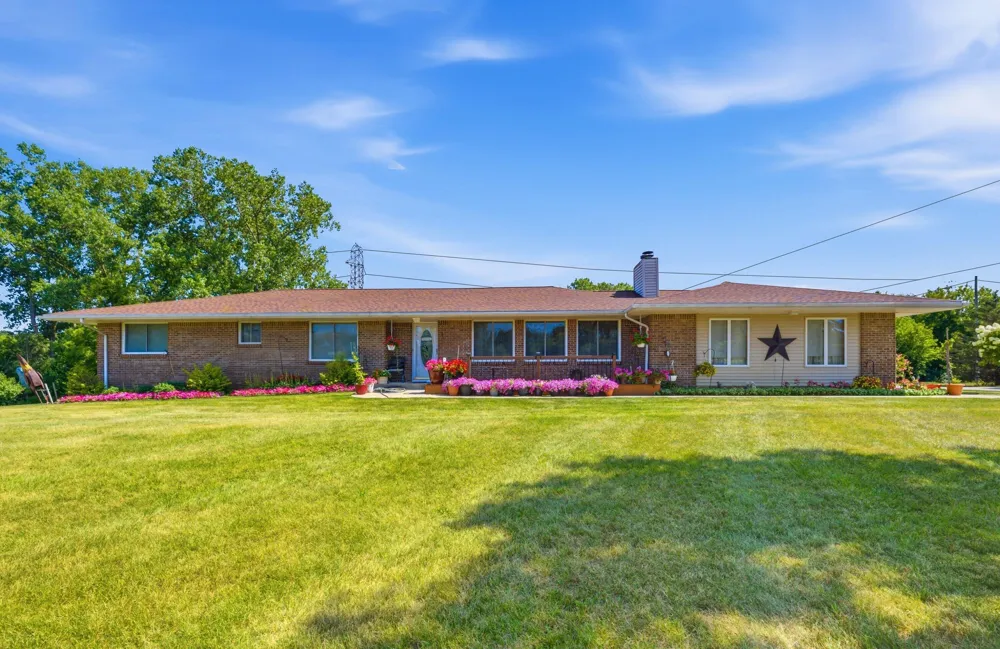 18275 Garvey Road Chelsea, MI 48118