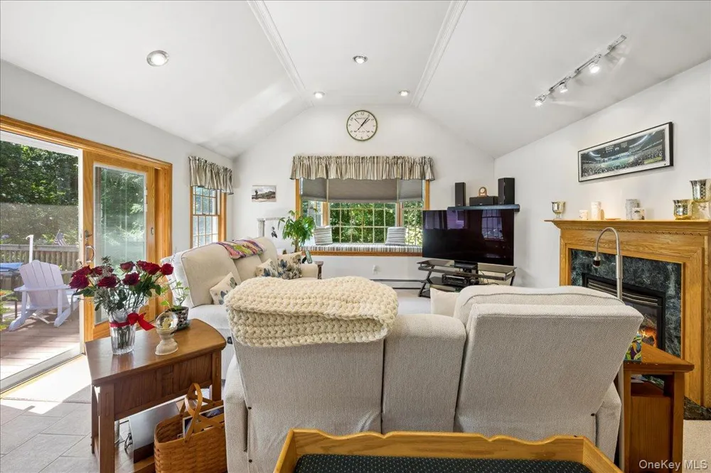 28 Winthrop Drive Cortlandt Manor, NY 10567