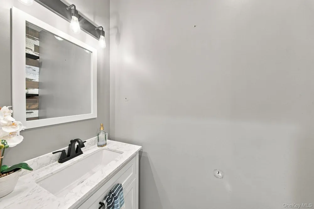 30 High Street Unionville, NY 10988