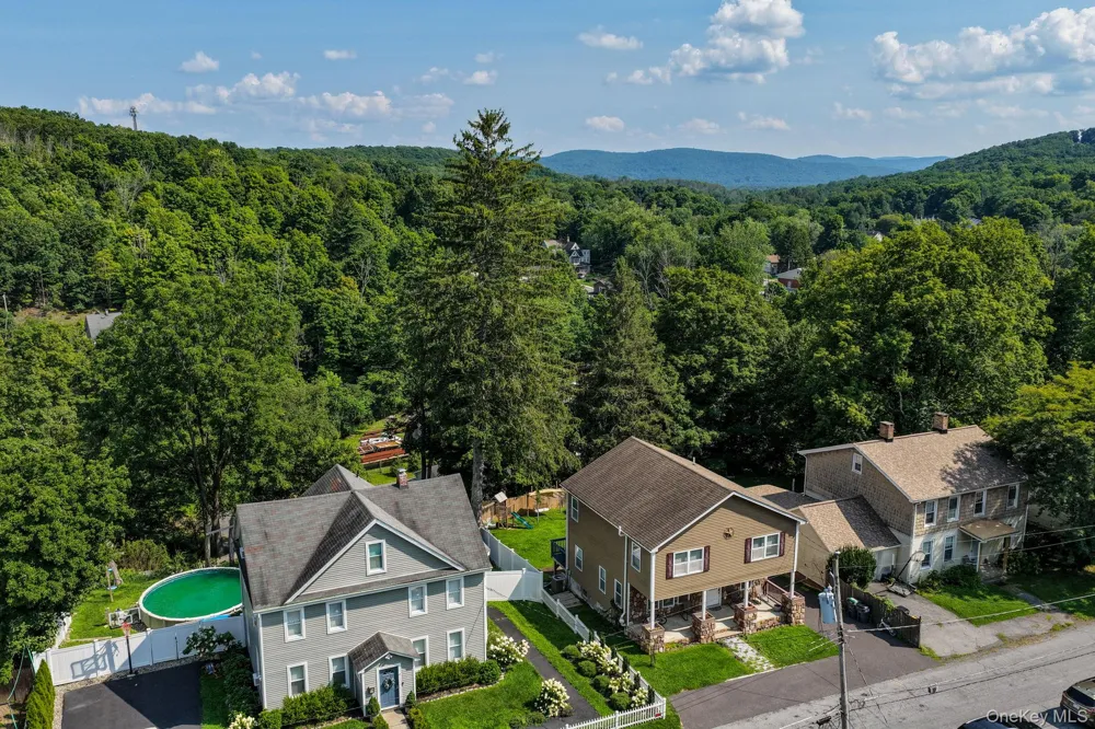 30 High Street Unionville, NY 10988