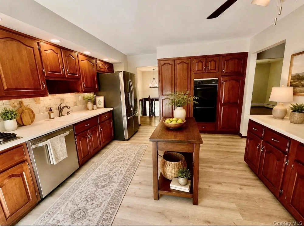 251 Kings Highway Tappan, NY 10983