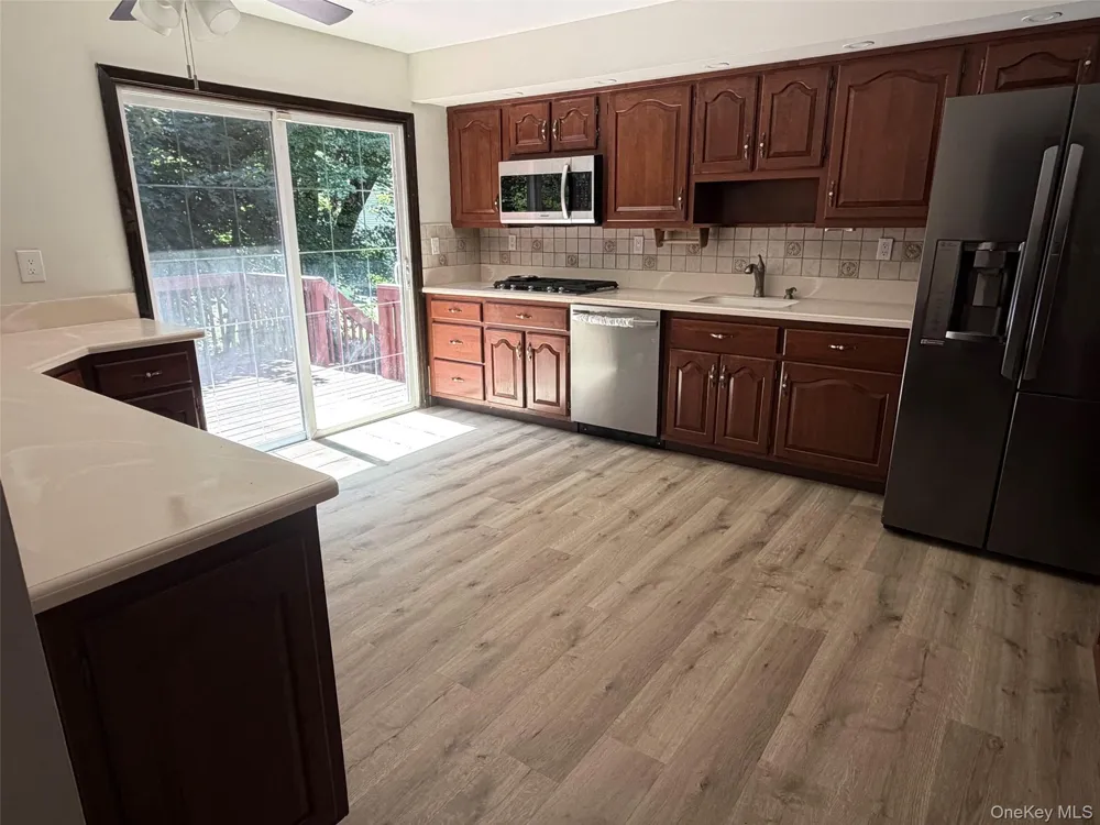 251 Kings Highway Tappan, NY 10983